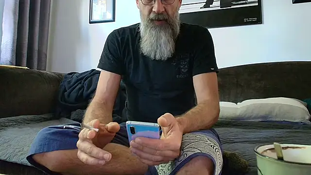 Snapshot of Kingsscepter chatting on September 12, 2025, 7:41 am Kingsscepter online show from September 12, 2025, 7:41 am