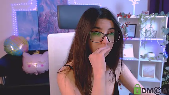 leyla baby online show from March 1, 2025, 3:21 am