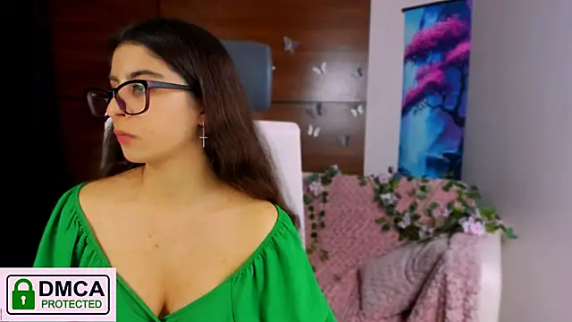 leyla baby online show from January 8, 2025, 9:01 pm