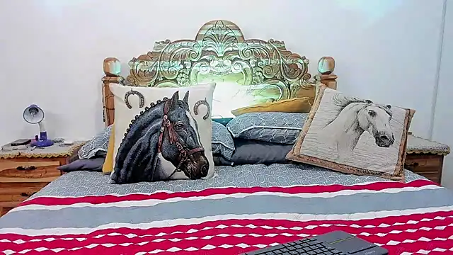 Snapshot of sexcouple06 chatting on February 27, 2025, 2:25 am sexcouple06 online show from February 27, 2025, 2:25 am