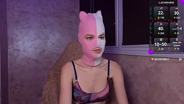 Domiiiniiicana online show from November 17, 2025, 2:43 pm