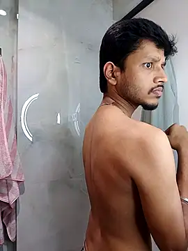 skinnyyyyyyyyy online show from October 19, 2025, 6:27 am