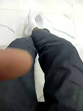 skinnyyyyyyyyy online show from February 15, 2026, 3:00 pm