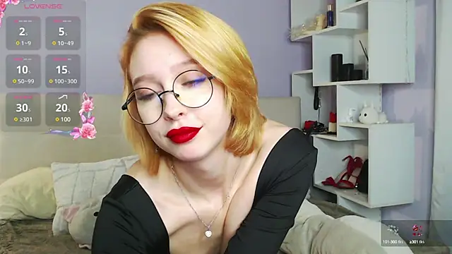 White Lioness online show from March 21, 2025, 2:18 pm