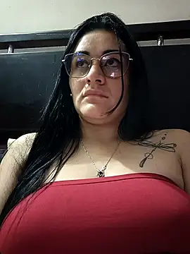 Hanna Kinsley online show from March 15, 2025, 4:02 am