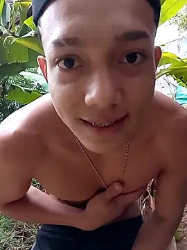 tayson  online show from March 13, 2025, 11:41 am