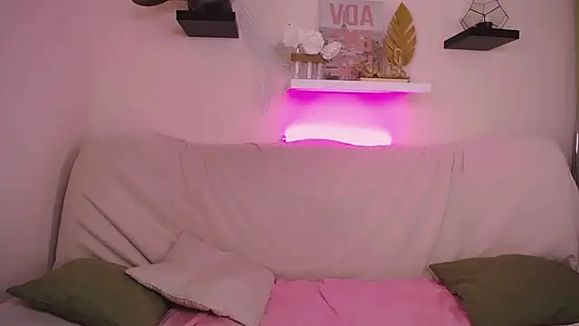 EmmaKeam online show from January 28, 2025, 7:43 am