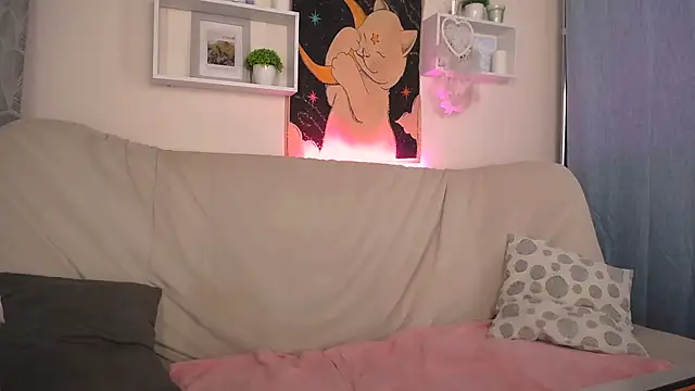 EmmaKeam online show from January 27, 2025, 12:05 pm