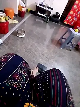 Yours Radika online show from November 21, 2025, 1:54 pm