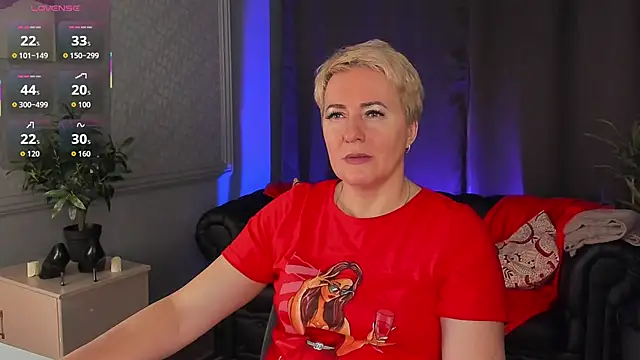 Nika Smit online show from January 17, 2026, 5:44 am