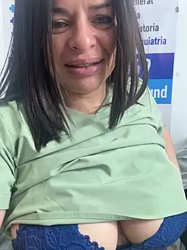 NATHALIA-28  online show from April 7, 2026, 12:29 pm