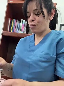 NATHALIA-28  online show from May 11, 2026, 4:04 pm
