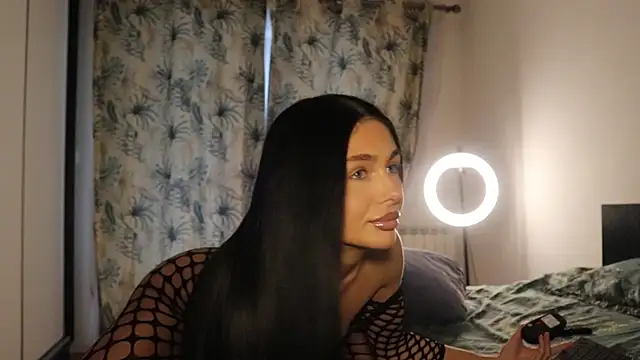 IvyKaelani online show from January 7, 2026, 11:37 am