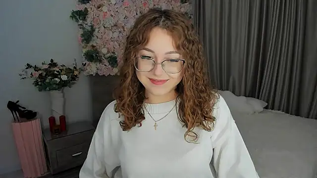 SereneFlame online show from September 25, 2025, 4:02 pm