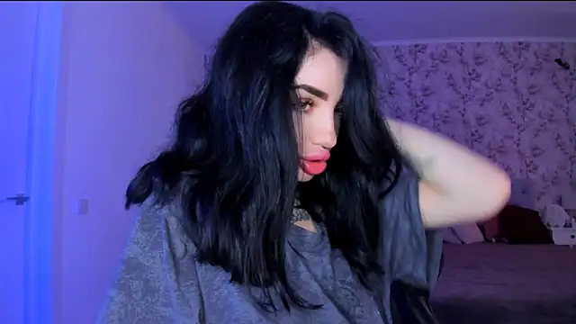 NancyLovee  online show from June 8, 2026, 11:55 am