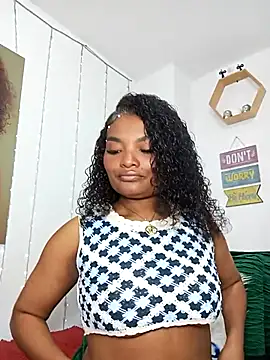 gianna smith online show from October 30, 2025, 10:06 pm