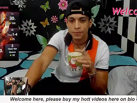 MikeRose94 online show from October 20, 2025, 10:43 pm