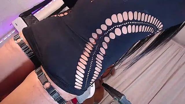 Snapshot of mistressbigcock777 chatting on February 26, 2025, 11:09 pm mistressbigcock777 online show from February 26, 2025, 11:09 pm