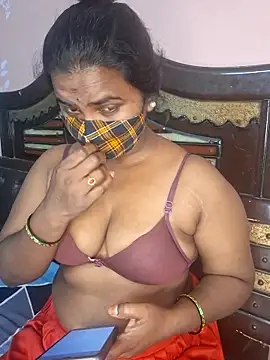 anitha906 online show from October 6, 2025, 5:13 pm