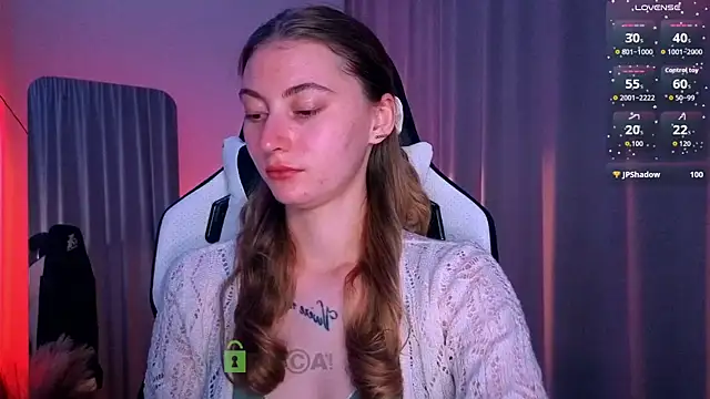 lady curls online show from September 13, 2025, 10:21 pm