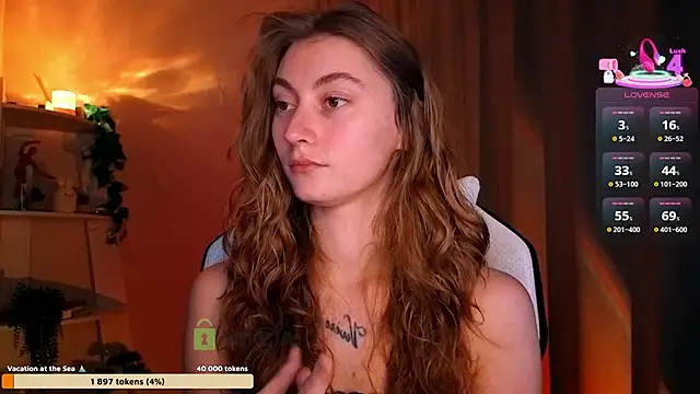 lady curls online show from April 18, 2026, 9:48 pm