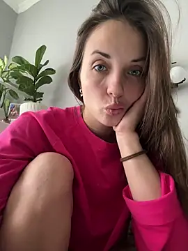 AmiLavs online show from December 16, 2025, 11:03 am