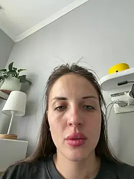 AmiLavs online show from July 3, 2026, 11:06 am