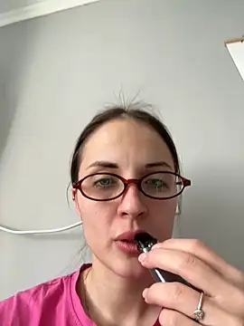 AmiLavs online show from February 14, 2025, 11:21 am