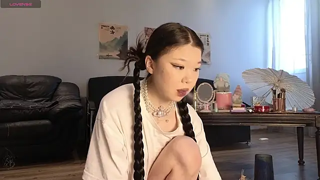 hoshina sayeri online show from March 5, 2026, 12:02 pm