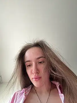 EmilyWi  online show from March 3, 2026, 1:29 pm