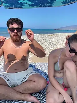 MrAndMrsSavage online show from September 11, 2025, 11:21 am