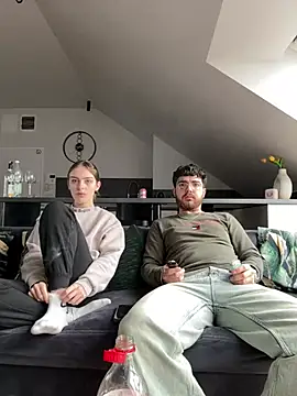 MrAndMrsSavage online show from March 14, 2025, 8:42 am