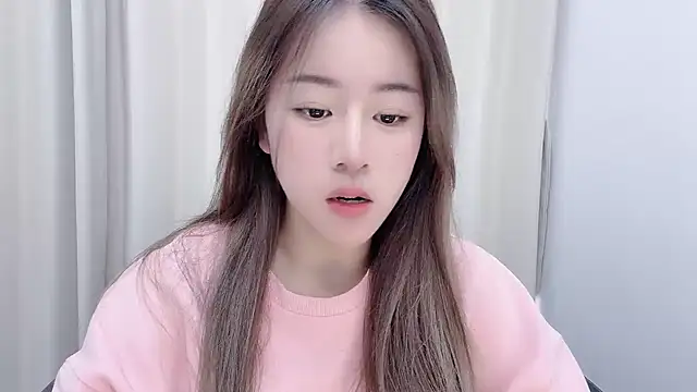 chloe-01 online show from January 18, 2025, 4:15 am