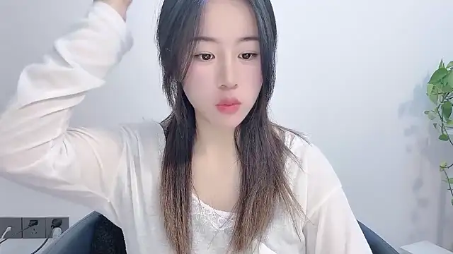 chloe-01 online show from January 17, 2026, 5:00 am