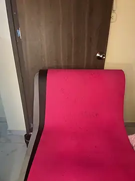 Snapshot of MOMALANA chatting on September 18, 2025, 8:23 pm MOMALANA online show from September 18, 2025, 8:23 pm