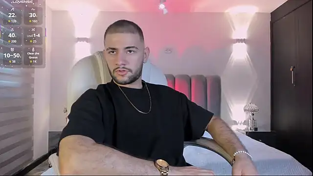 Snapshot of MaximusDick1_ chatting on February 24, 2026, 12:28 pm MaximusDick1 online show from February 24, 2026, 12:28 pm