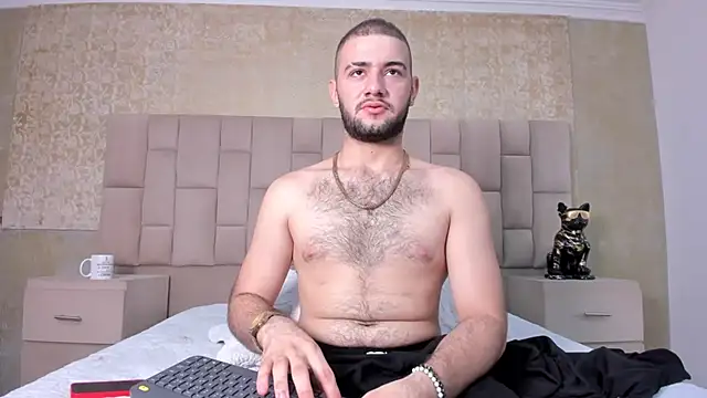 MaximusDick1  online show from October 15, 2025, 3:38 am