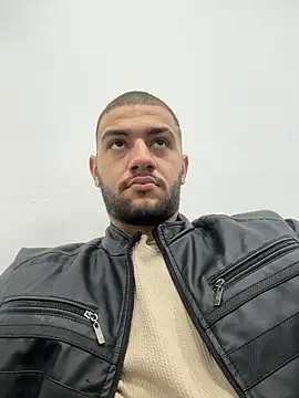 Snapshot of MaximusDick1_ chatting on February 26, 2026, 12:05 pm MaximusDick1 online show from February 26, 2026, 12:05 pm