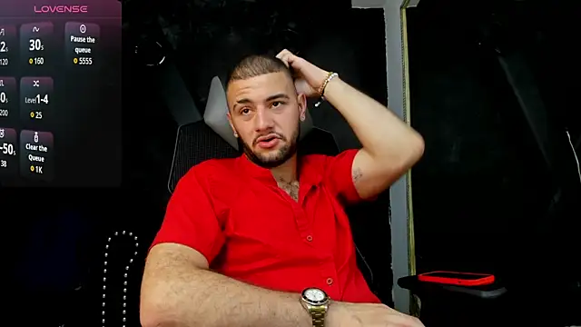 MaximusDick1  online show from September 29, 2025, 3:13 am