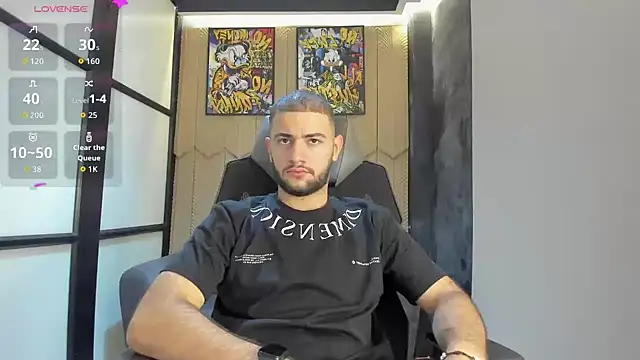 Snapshot of MaximusDick1_ chatting on February 14, 2026, 12:27 pm MaximusDick1 online show from February 14, 2026, 12:27 pm