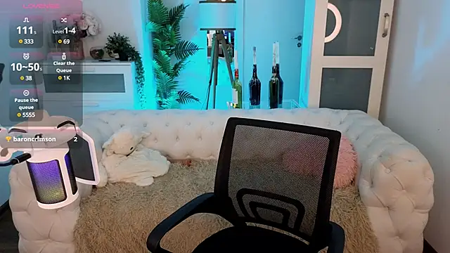 mei honey  online show from February 1, 2025, 1:41 pm