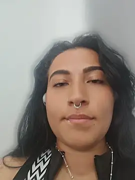 Snapshot of Pauilina chatting on May 13, 2026, 3:08 pm Pauilina online show from May 13, 2026, 3:08 pm