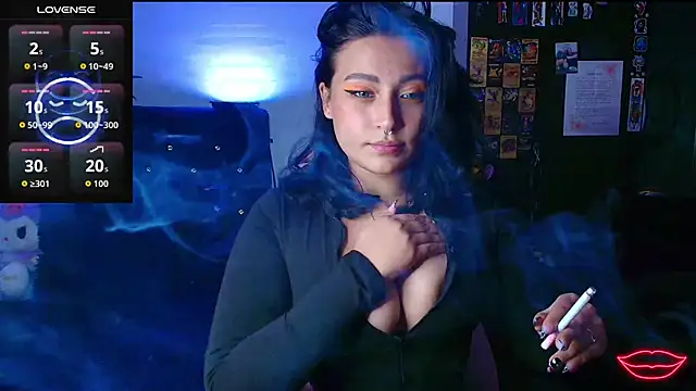 Snapshot of Pauilina chatting on October 12, 2025, 8:43 pm Pauilina online show from October 12, 2025, 8:43 pm