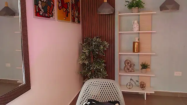 Dalila Sky online show from February 2, 2026, 6:07 pm