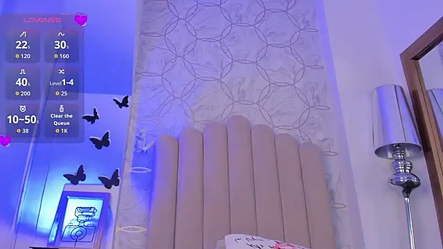 Foxy200   online show from April 7, 2026, 7:26 pm