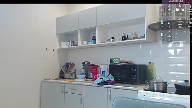 --Model--2 online show from September 12, 2025, 1:00 pm