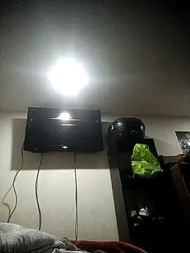 jeremiabello online show from September 18, 2025, 6:05 am