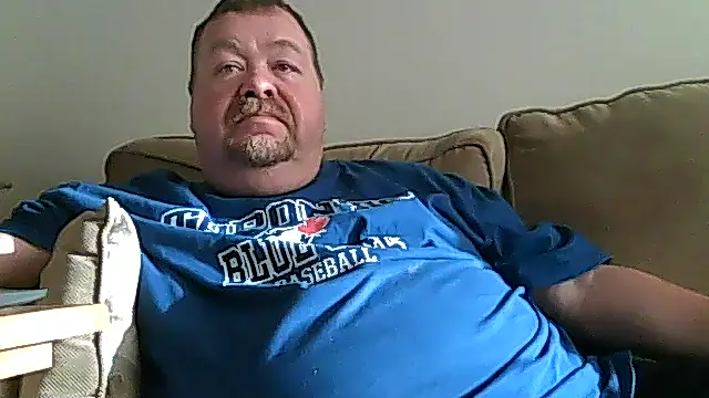 Snapshot of hitman_35 chatting on July 2, 2026, 2:23 am hitman 35 online show from July 2, 2026, 2:23 am