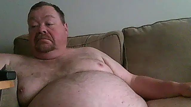 Snapshot of hitman_35 chatting on June 17, 2026, 4:39 pm hitman 35 online show from June 17, 2026, 4:39 pm