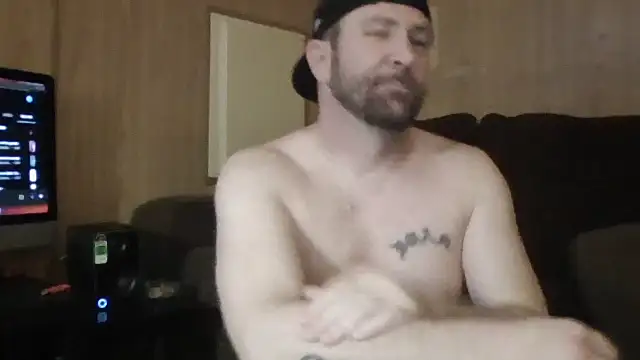 Snapshot of Edward_LongCock chatting on April 29, 2026, 3:54 am Edward LongCock online show from April 29, 2026, 3:54 am